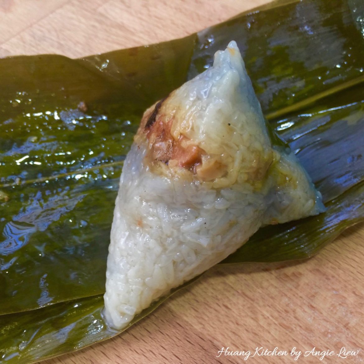 Nyonya Rice Dumplings with Chicken 娘惹鸡肉粽子 Huang Kitchen