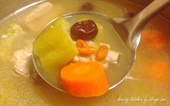 Bitter Gourd Pork Ribs Soup Recipe 苦瓜排骨汤食谱 - Huang Kitchen