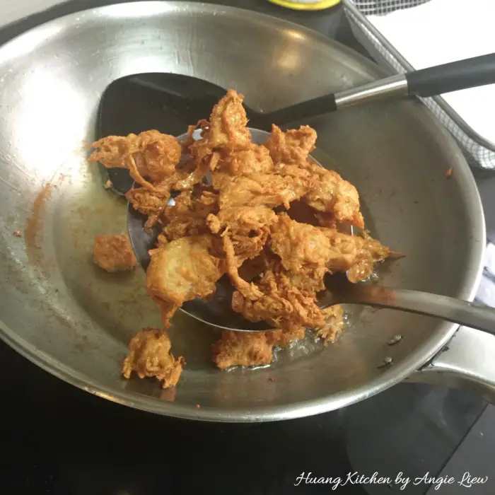 Vegetarian Kam Heong Chicken Recipe 素金香鸡丁食谱 | Huang Kitchen