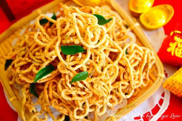 Chinese Murukku Recipe 中式圈圈饼 Chinese Murukku Recipe 中式圈圈饼