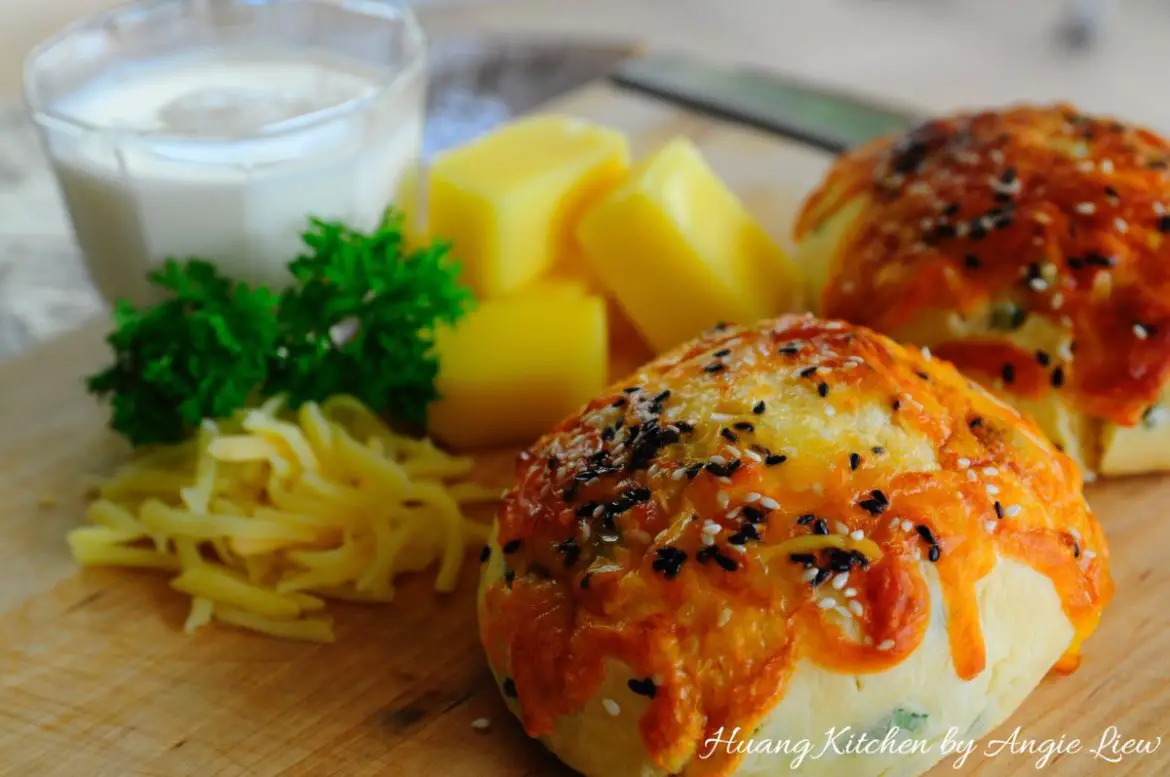 Cheese Surprise Scones