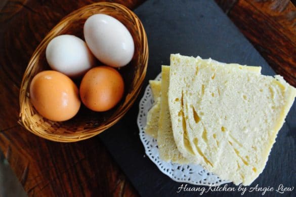 Steamed Egg Sponge Cake (Ji Dan Gao)