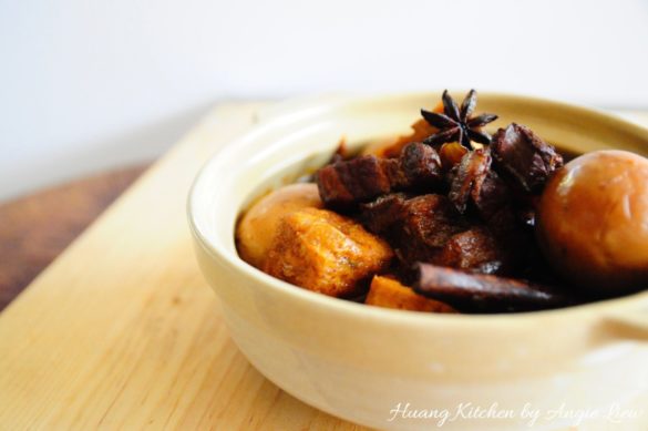 Teochew Braised Meat Recipe (Lou Bak/Tau Yew Bak) 潮州滷肉- Feature Photo - Huang Kitchen