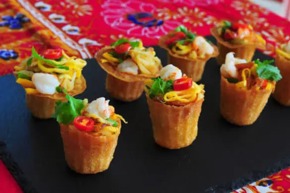 Kuih Pie Tee (Nyonya Top Hats) - Feature Photo
