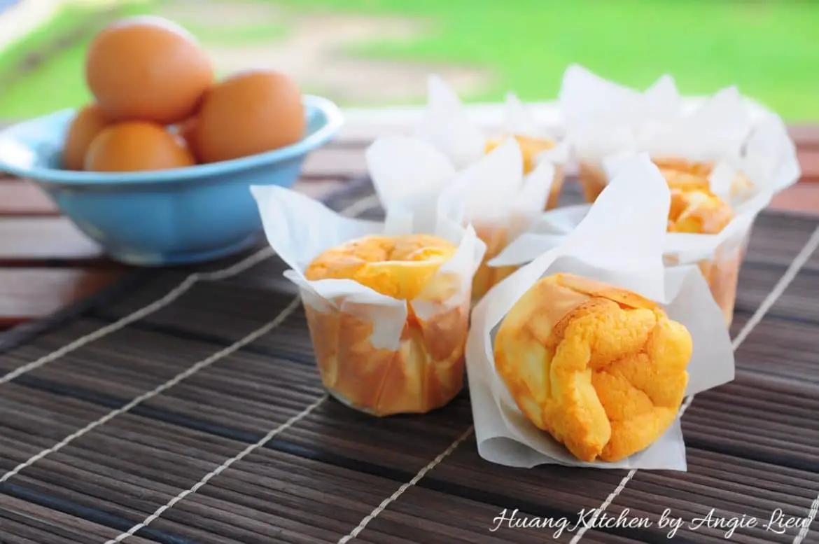 Paper Wrapped Chinese Sponge Cake Paper Wrapped Chinese Sponge Cake