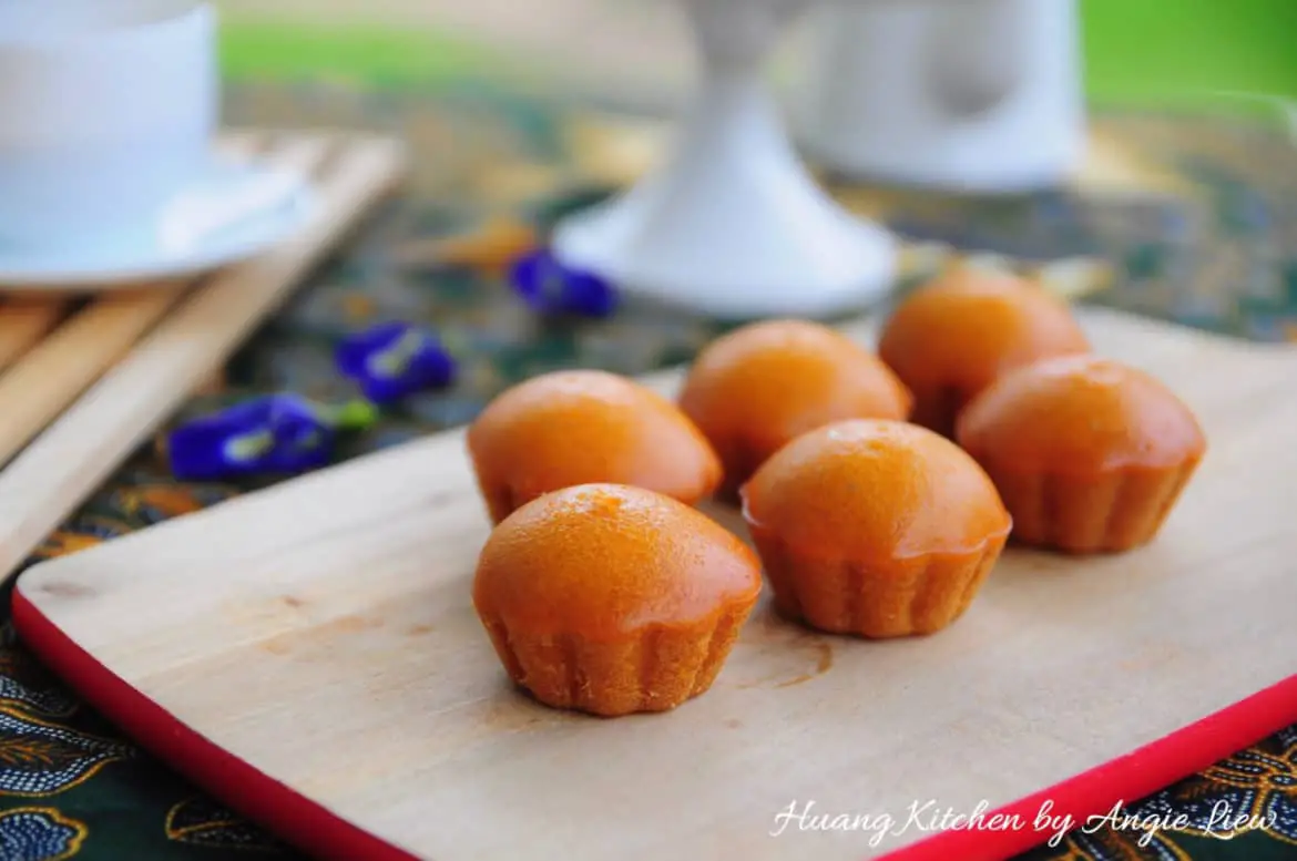 Steamed Caramel Cupcakes Recipe - Feature Image