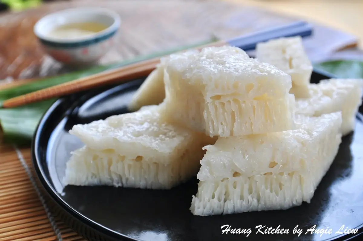 Steamed White Sugar Cake (Bak Tong Gou) 蒸白糖糕 - Huang Kitchen