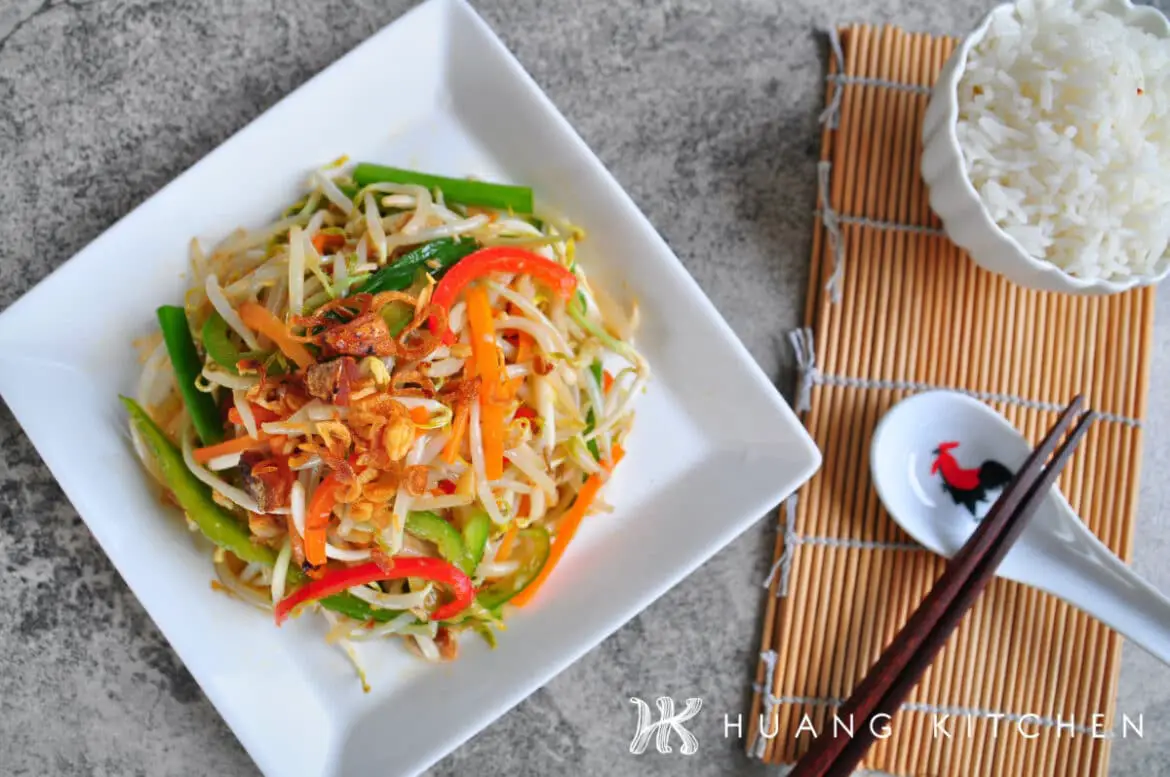 Stir Fry Bean Sprout With Salted Fish