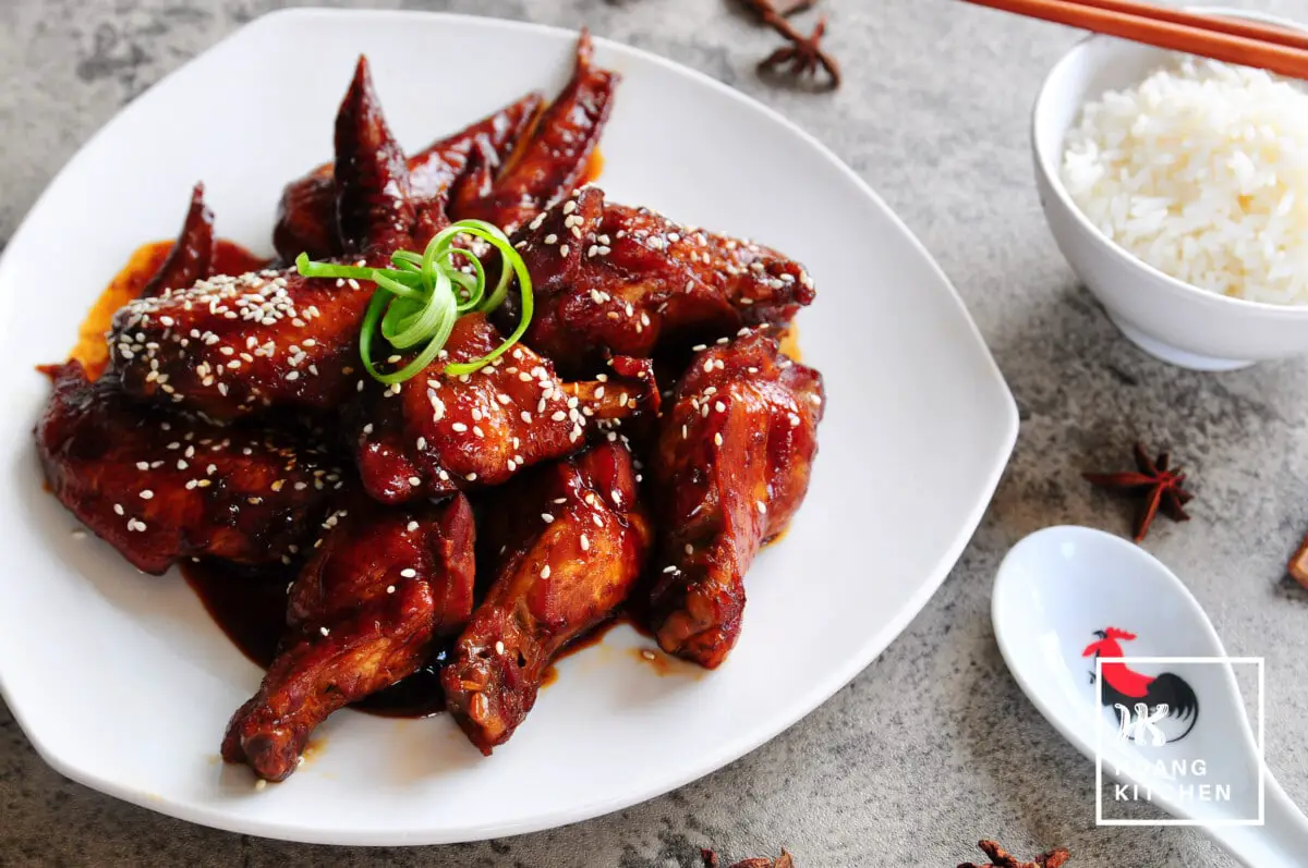 Soy Sauce Chicken Wings Recipe 豉油红烧鸡翼食谱 | Huang Kitchen