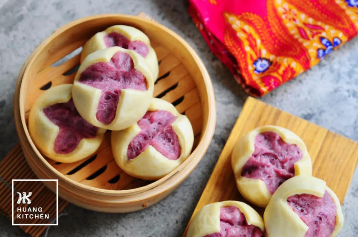 Steamed Purple Sweet Potato Flower Buns
