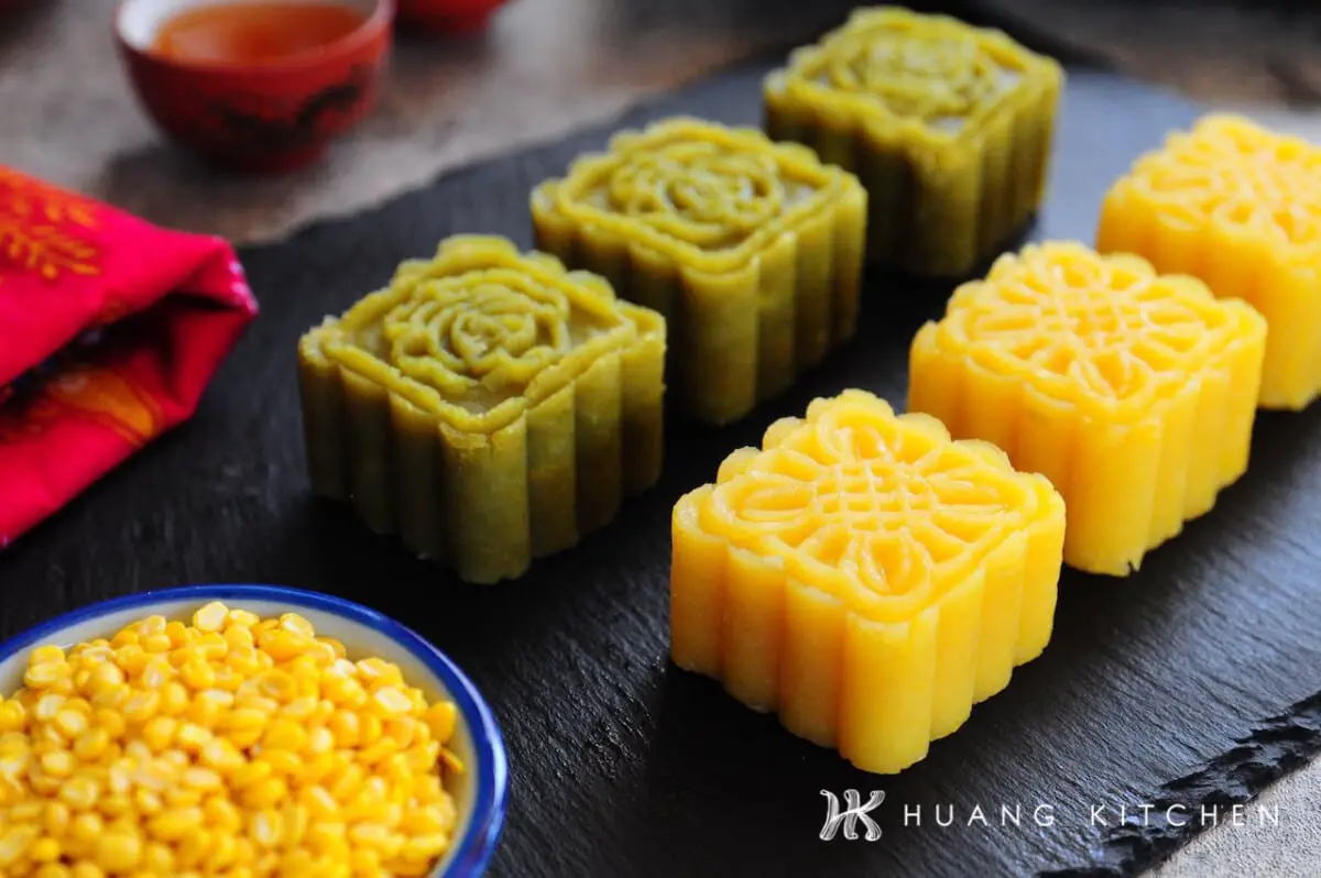 Mung Bean Mooncakes Recipe 绿豆月饼食谱 Huang Kitchen