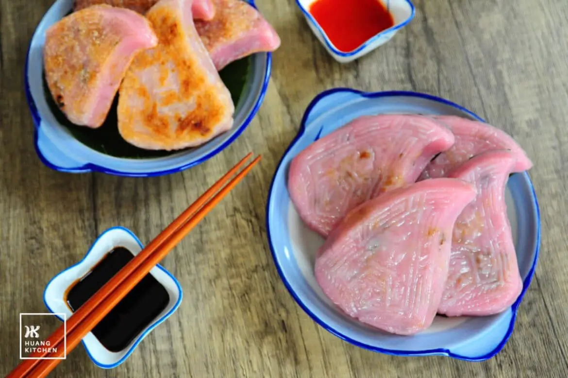 Teochew Peach-Shaped Kuih