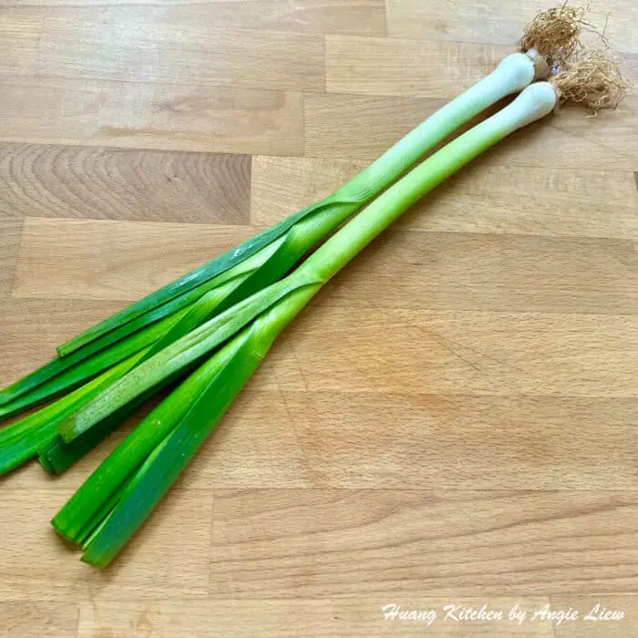 Fried Egg With Chinese Leek 