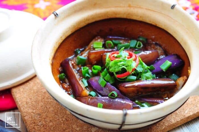 Braised Eggplant with Garlic Sauce