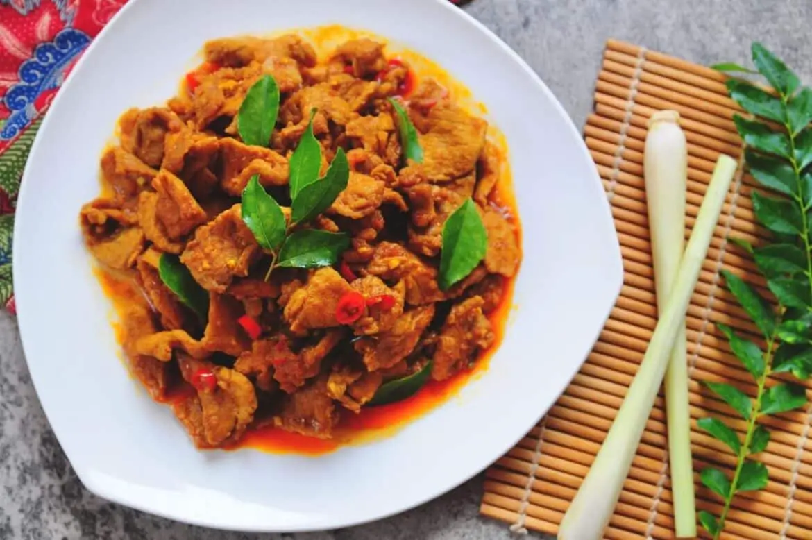 Stir Fried Pork With Lemongrass