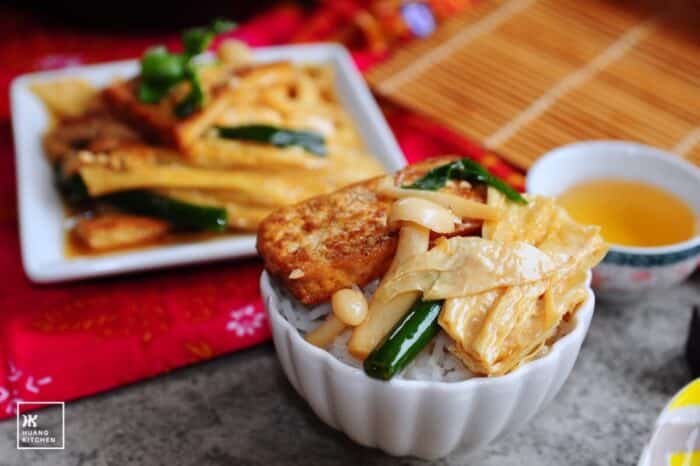 Braised Tofu With Beancurd Stick 