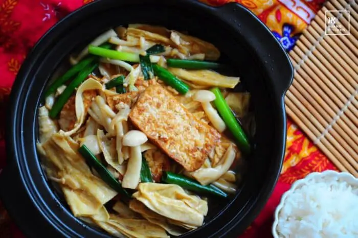 Braised Tofu With Beancurd Stick 