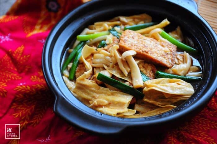 Braised Tofu With Beancurd Stick 