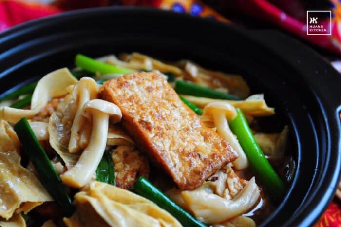 Braised Tofu With Beancurd Stick 