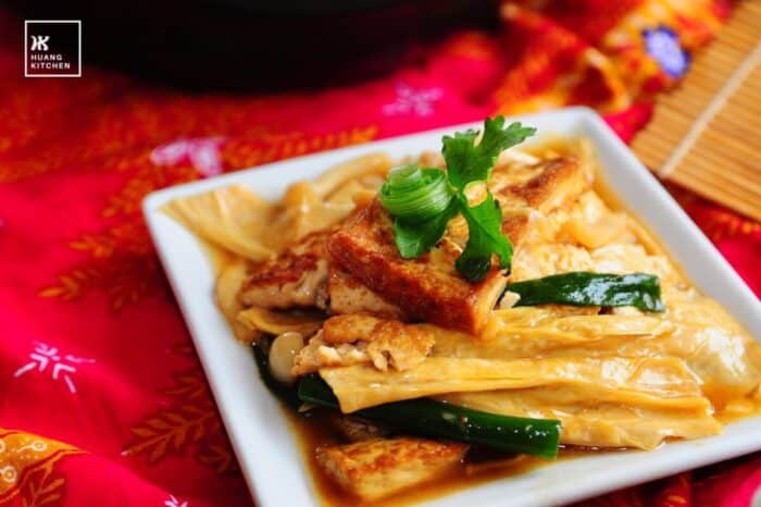 Braised Tofu With Beancurd Stick 
