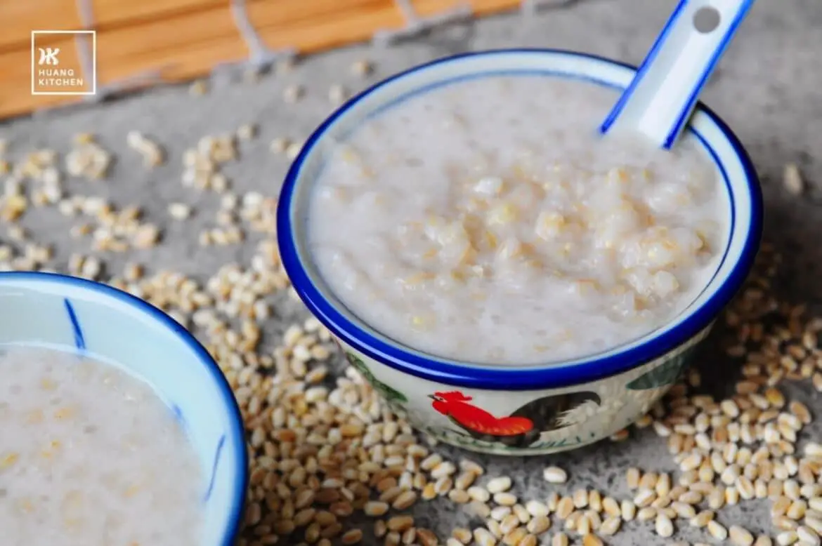 bubur gandum sweet wheat porridge with coconut milk and pandan